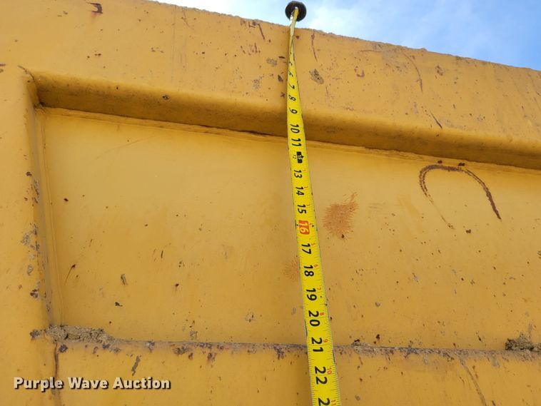 image for item DM8065 1995 Caterpillar D20D  haul truck