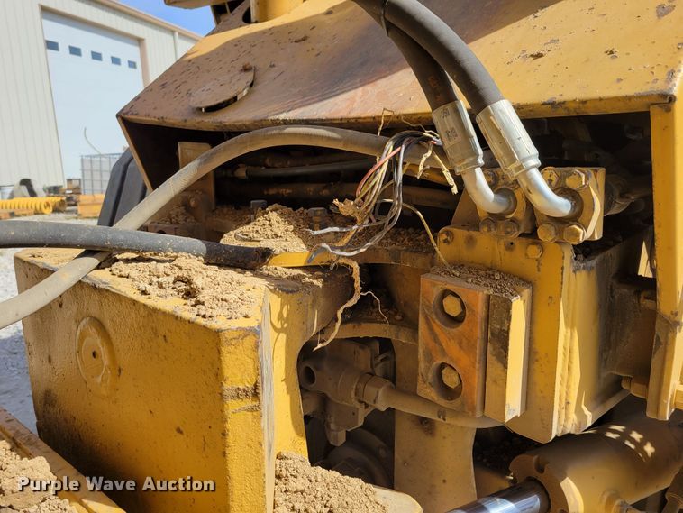 image for item DM8065 1995 Caterpillar D20D  haul truck