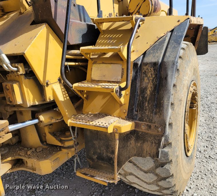 image for item DM8065 1995 Caterpillar D20D  haul truck