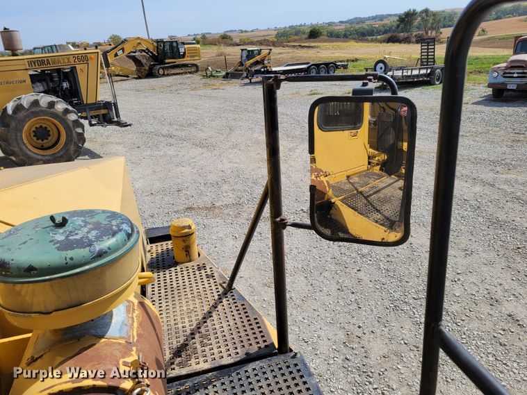 image for item DM8065 1995 Caterpillar D20D  haul truck