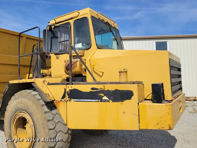 image for item DM8065 1995 Caterpillar D20D  haul truck