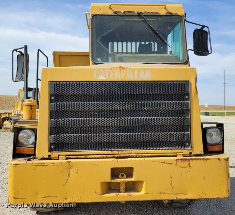 image for item DM8065 1995 Caterpillar D20D  haul truck