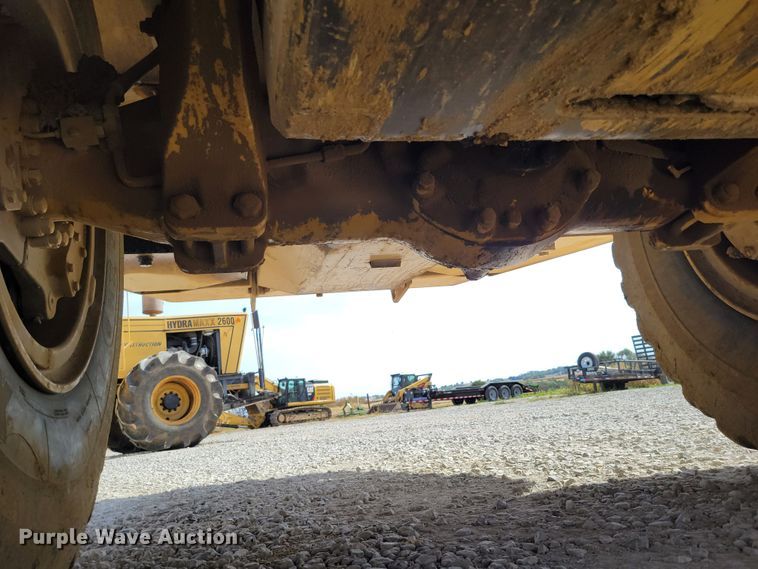image for item DM8065 1995 Caterpillar D20D  haul truck