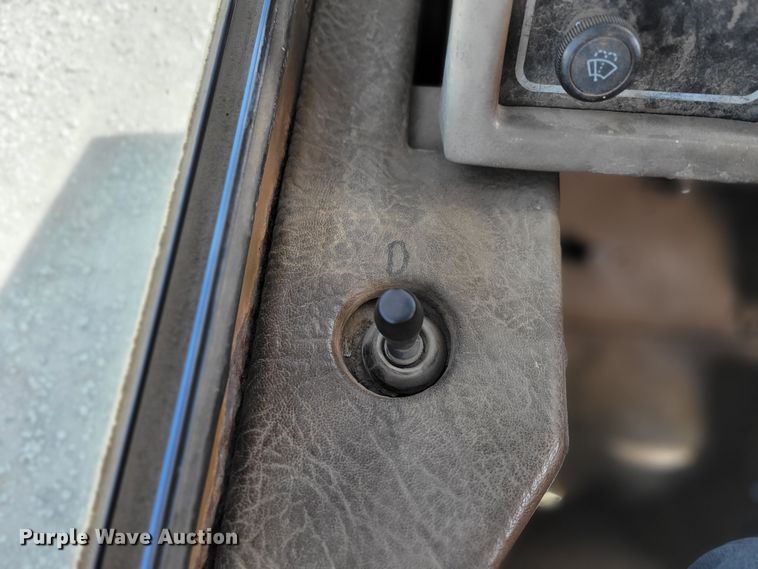 image for item DM8065 1995 Caterpillar D20D  haul truck