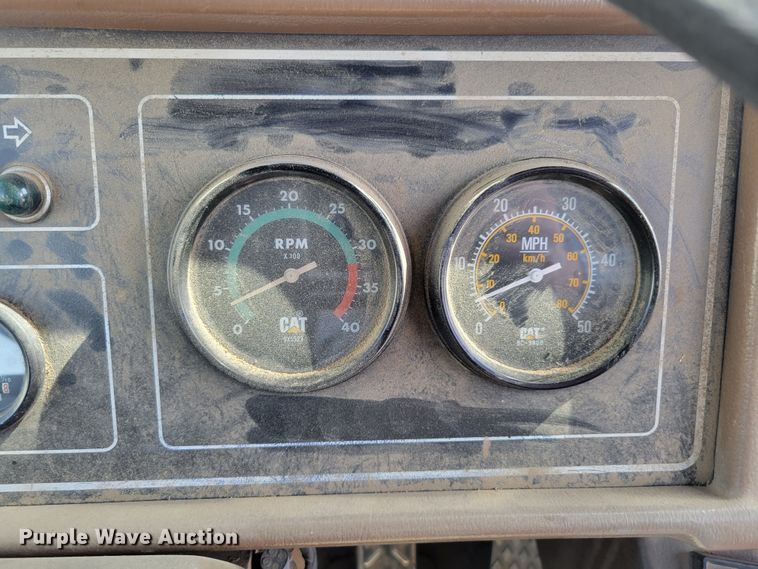 image for item DM8065 1995 Caterpillar D20D  haul truck