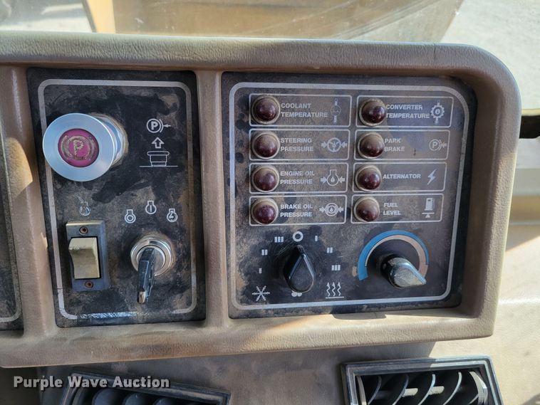 image for item DM8065 1995 Caterpillar D20D  haul truck