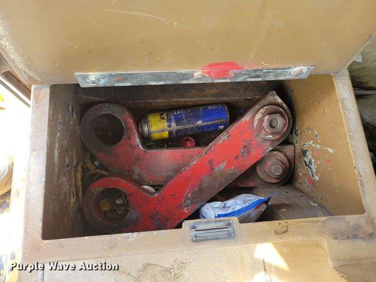 image for item DM8065 1995 Caterpillar D20D  haul truck