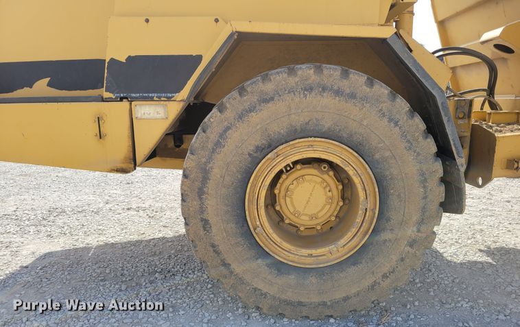 image for item DM8065 1995 Caterpillar D20D  haul truck