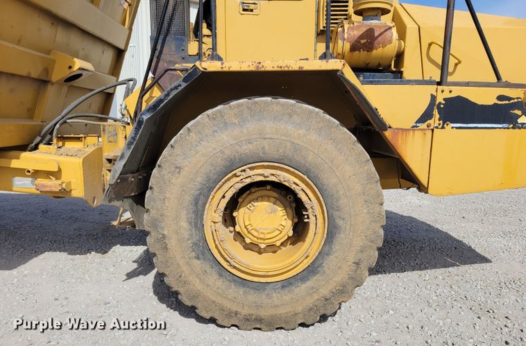 image for item DM8065 1995 Caterpillar D20D  haul truck