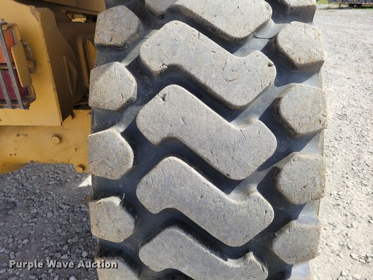 image for item DM8065 1995 Caterpillar D20D  haul truck