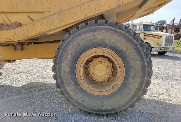 image for item DM8065 1995 Caterpillar D20D  haul truck