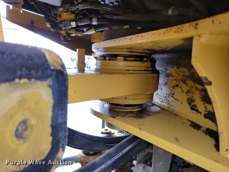 image for item DM8096 2002 Caterpillar 938G wheel loader