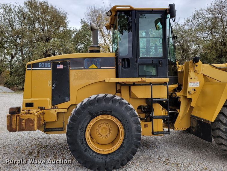 image for item DM8096 2002 Caterpillar 938G wheel loader