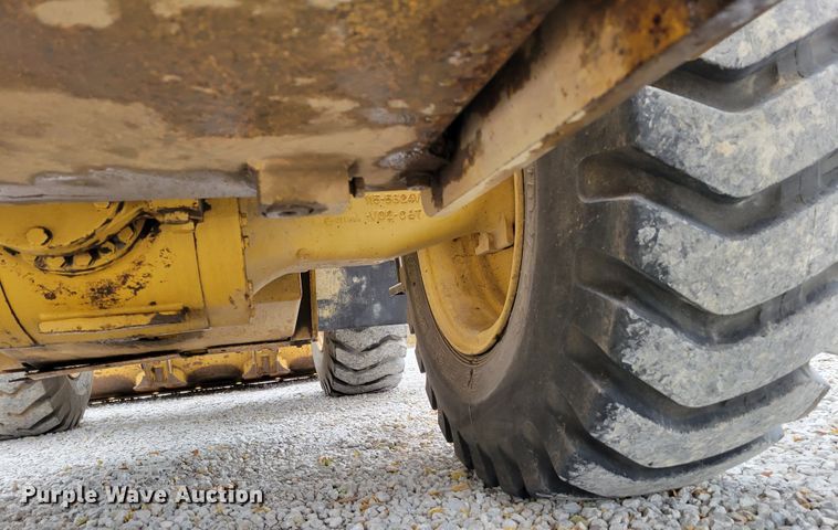 image for item DM8096 2002 Caterpillar 938G wheel loader