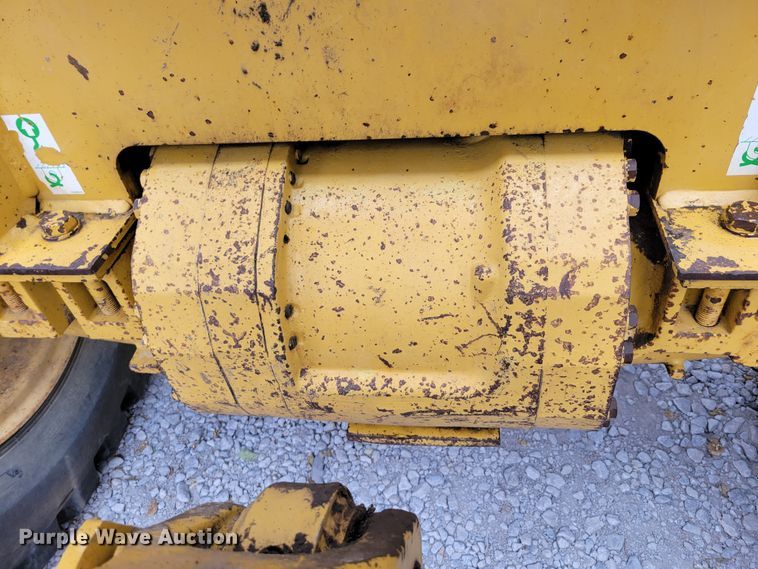 image for item DM8096 2002 Caterpillar 938G wheel loader