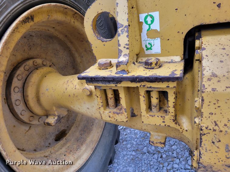 image for item DM8096 2002 Caterpillar 938G wheel loader