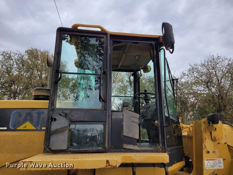 image for item DM8096 2002 Caterpillar 938G wheel loader