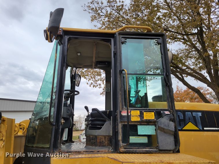 image for item DM8096 2002 Caterpillar 938G wheel loader