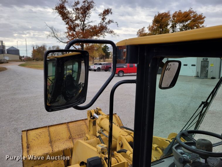 image for item DM8096 2002 Caterpillar 938G wheel loader