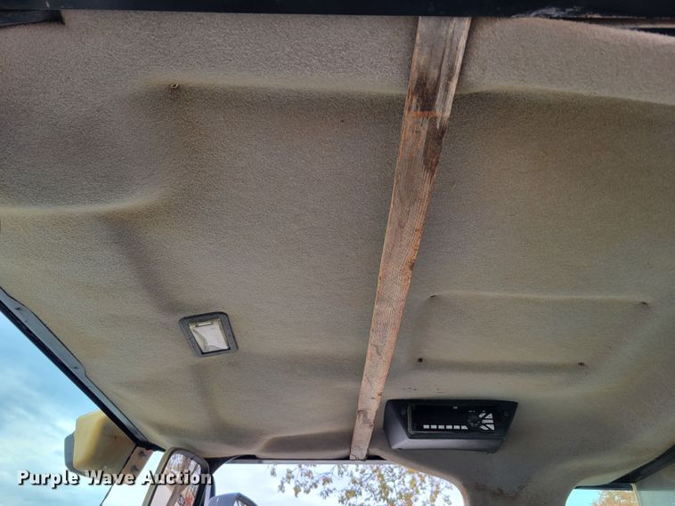 image for item DM8096 2002 Caterpillar 938G wheel loader