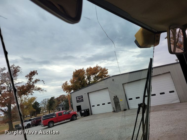 image for item DM8096 2002 Caterpillar 938G wheel loader