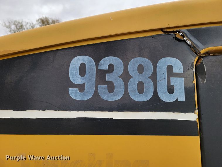 image for item DM8096 2002 Caterpillar 938G wheel loader