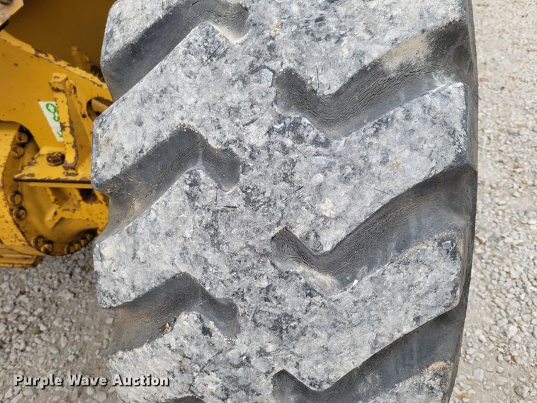image for item DM8096 2002 Caterpillar 938G wheel loader