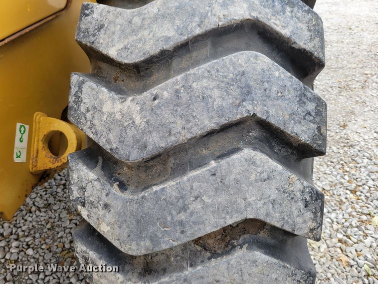 image for item DM8096 2002 Caterpillar 938G wheel loader
