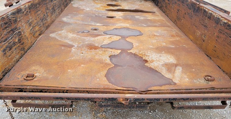 image for item DM8104 2014 Carry-On  dump trailer