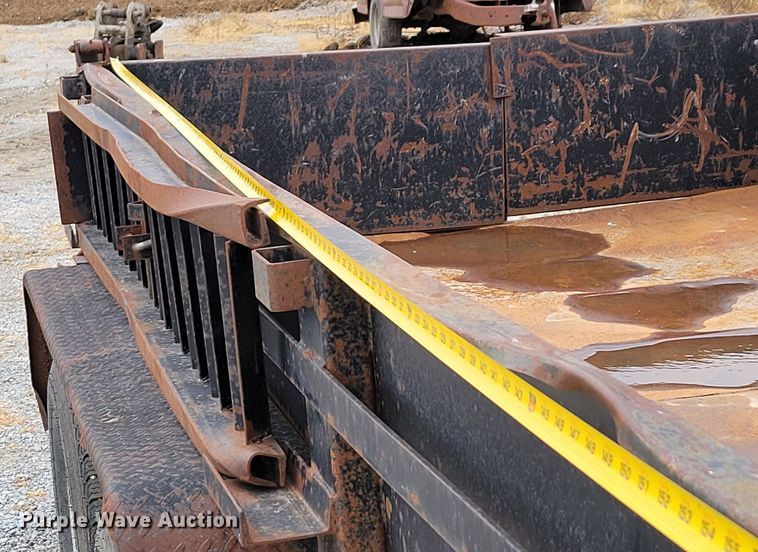 image for item DM8104 2014 Carry-On  dump trailer