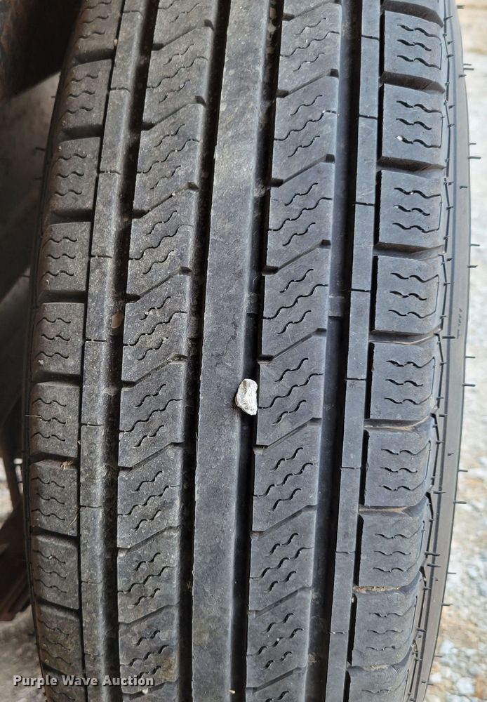 image for item DM8104 2014 Carry-On  dump trailer