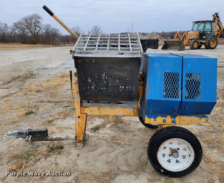 image for item DM8105 (2) pieces of construction equipment