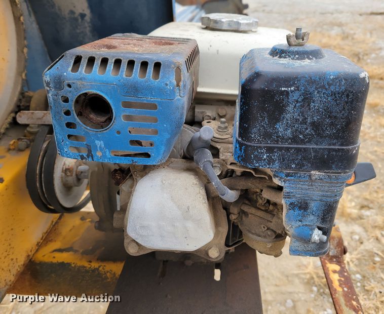 image for item DM8105 (2) pieces of construction equipment