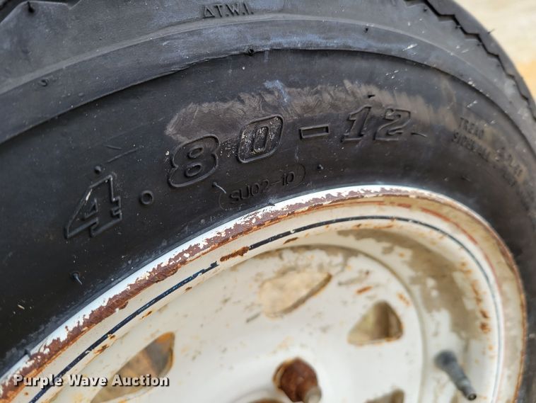 image for item DM8105 (2) pieces of construction equipment