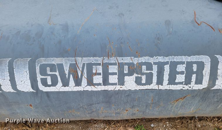 image for item DM8105 (2) pieces of construction equipment