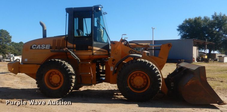 image for item DO1646 2004 Case 621D  wheel loader