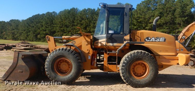 image for item DO1646 2004 Case 621D  wheel loader