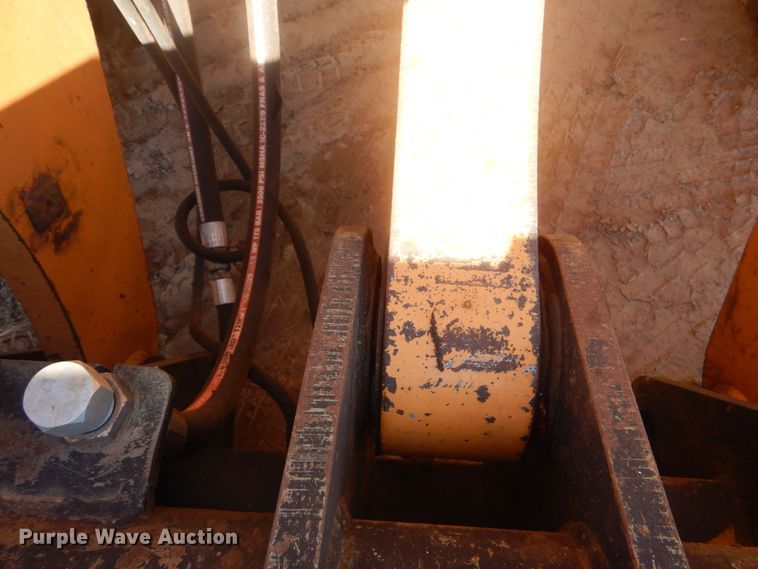 image for item DO1646 2004 Case 621D  wheel loader