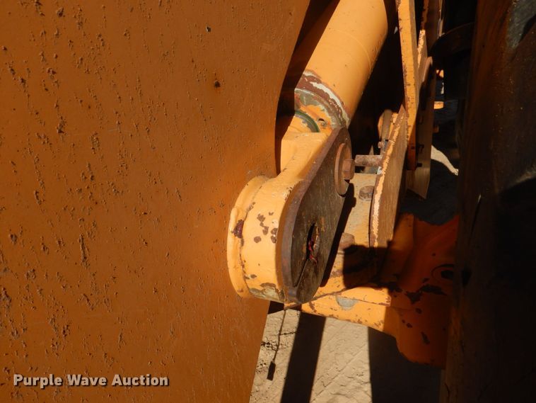 image for item DO1646 2004 Case 621D  wheel loader