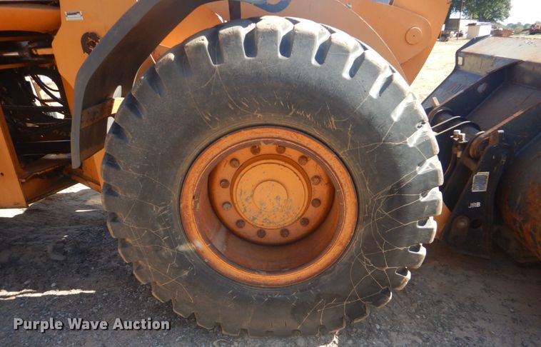image for item DO1646 2004 Case 621D  wheel loader