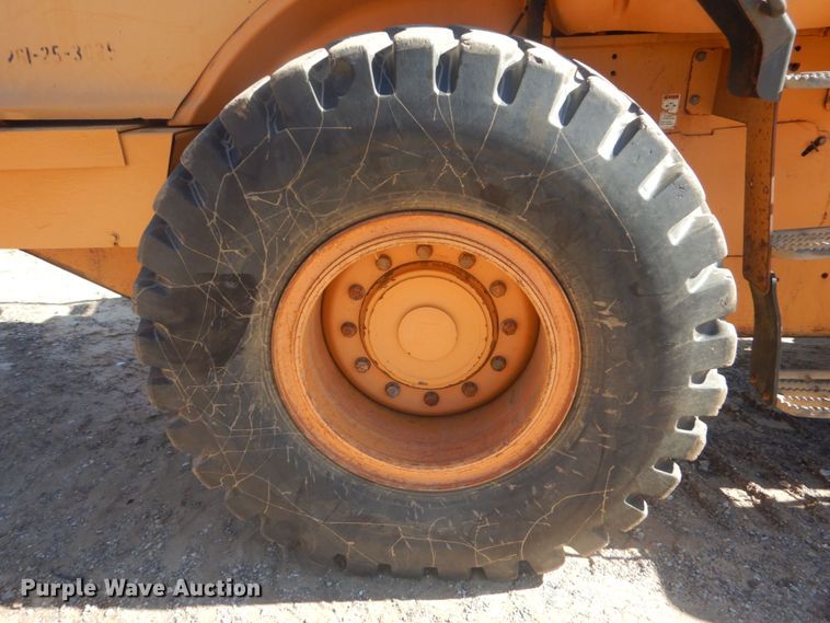 image for item DO1646 2004 Case 621D  wheel loader