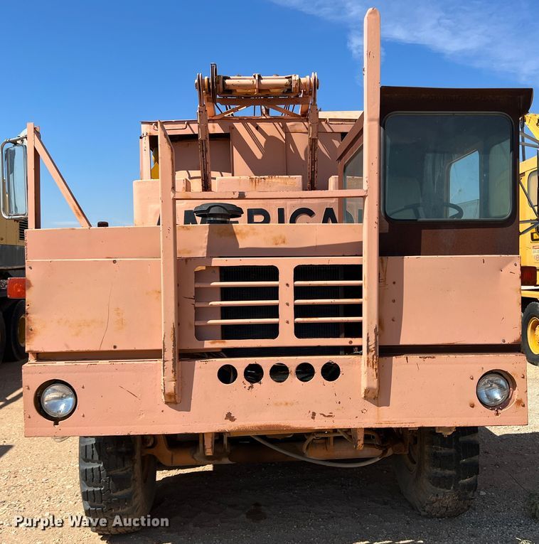 image for item DO8707 1974 American 4460  crane