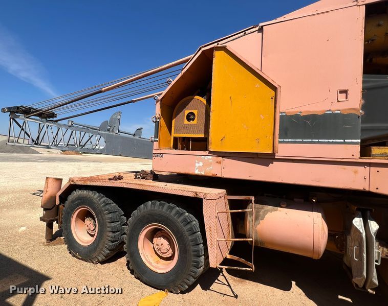 image for item DO8707 1974 American 4460  crane