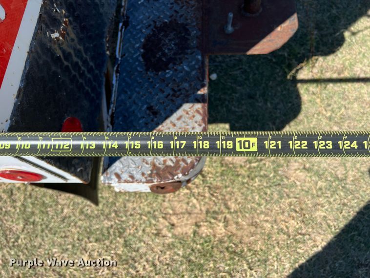 image for item DO8858 1997 Chevrolet C3500  bucket truck