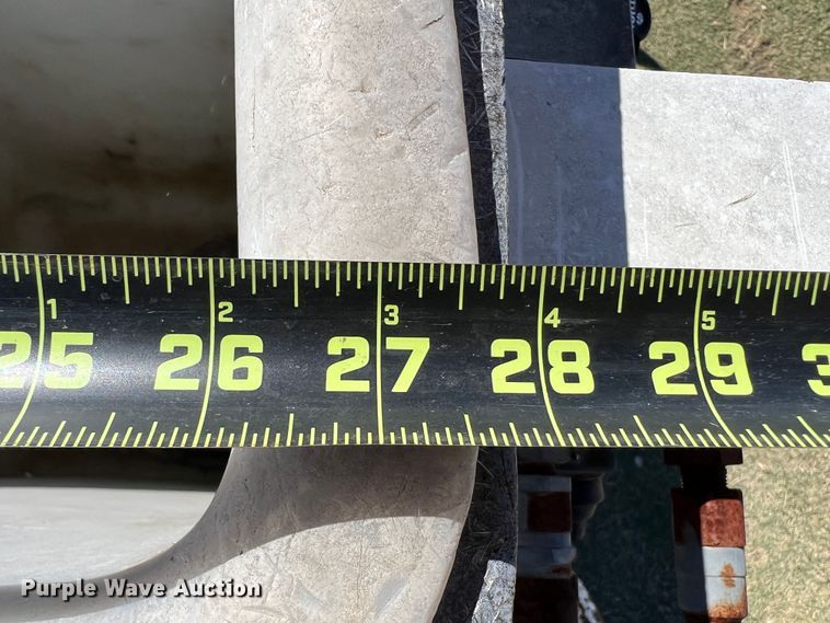 image for item DO8858 1997 Chevrolet C3500  bucket truck