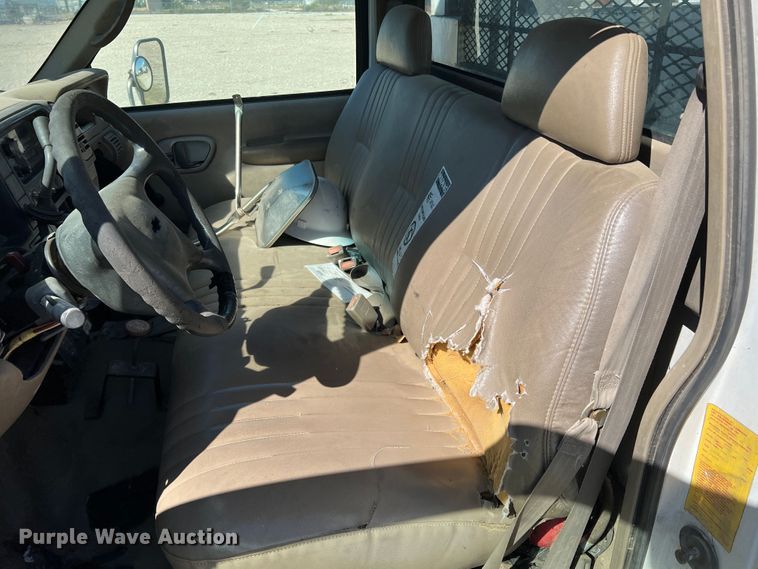 image for item DO8858 1997 Chevrolet C3500  bucket truck