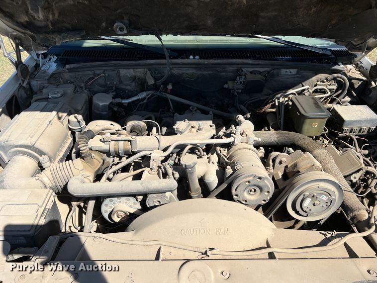 image for item DO8858 1997 Chevrolet C3500  bucket truck