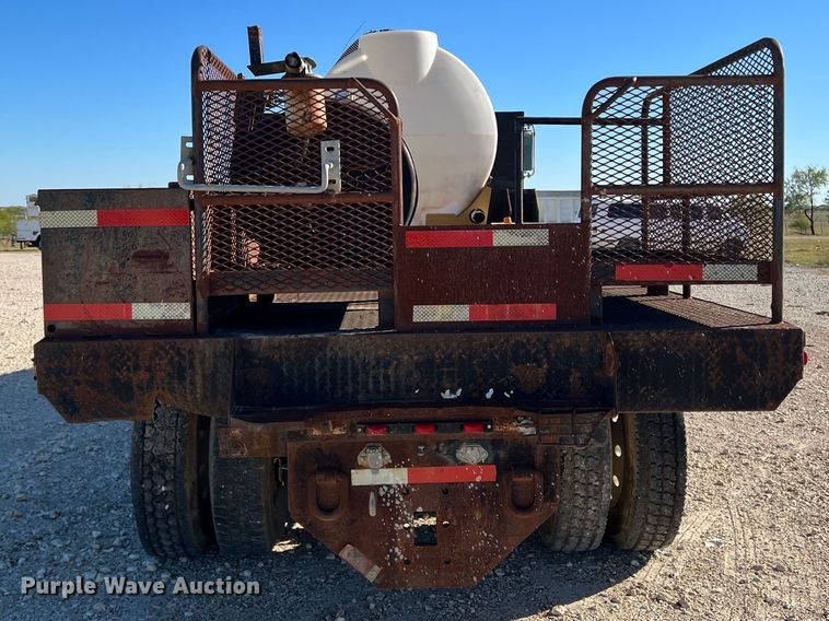 image for item DO8859 1992 Freightliner FLD  flatbed truck