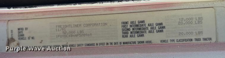 image for item DO8859 1992 Freightliner FLD  flatbed truck