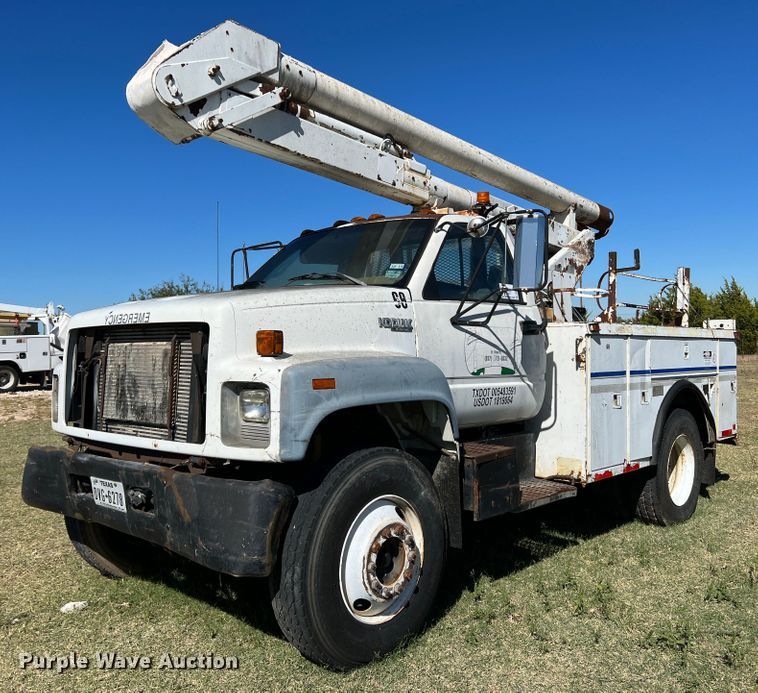 image for item DO8860 1991 Chevrolet Kodiak  bucket truck
